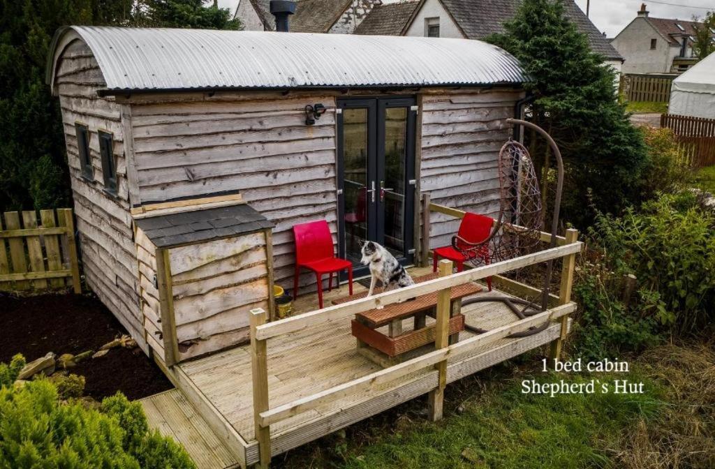 Culbokie Lodges エクステリア 写真