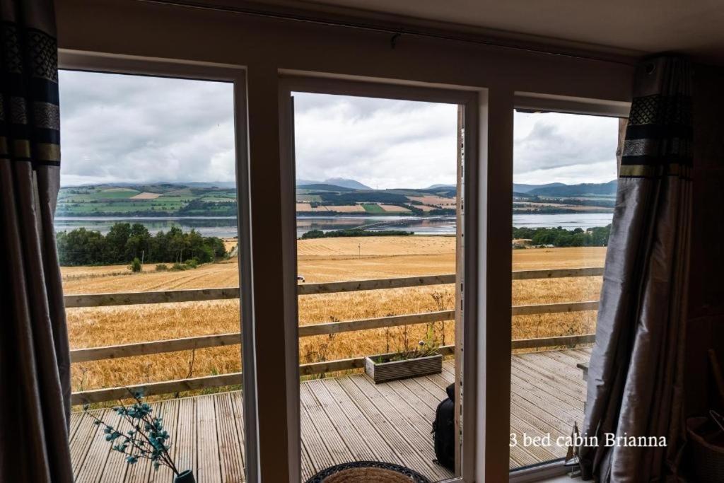 Culbokie Lodges エクステリア 写真